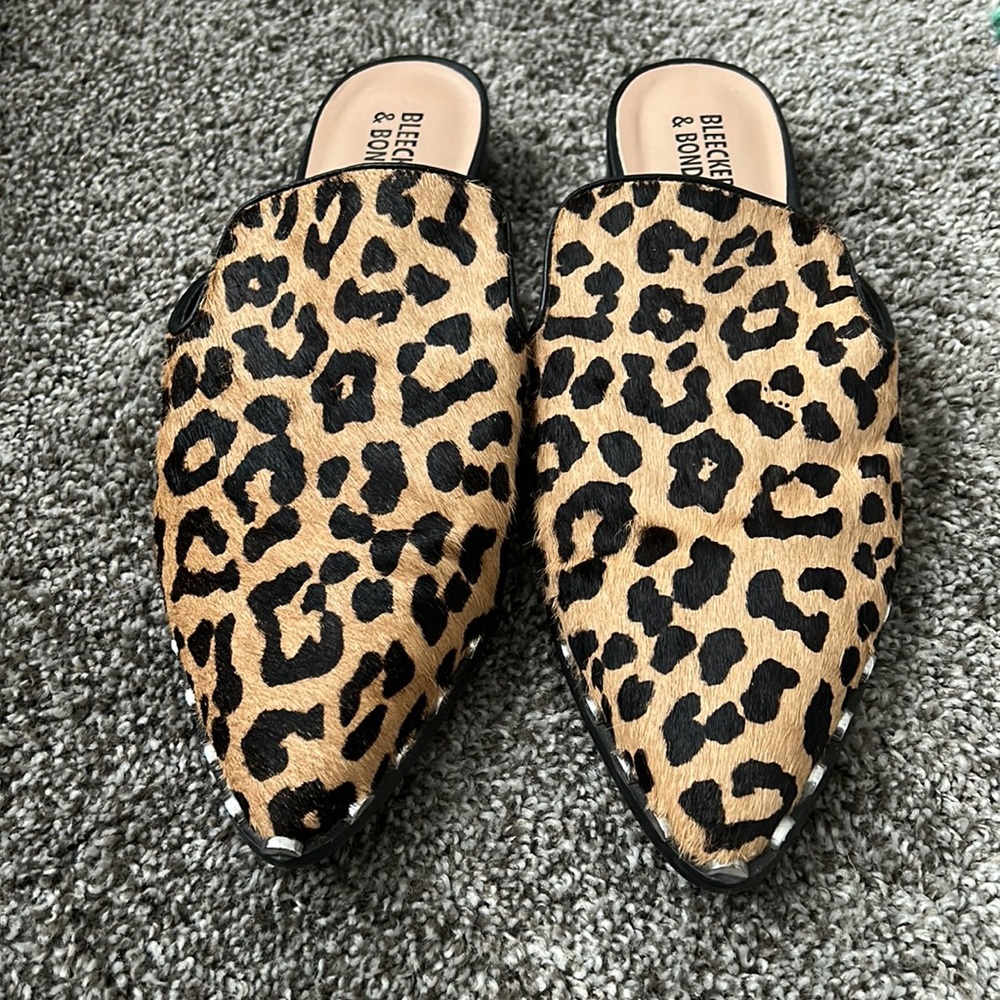 Leopard studded mules